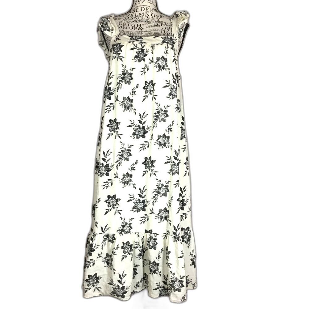 Ruffle strap cream black maxi dress floral pattern casual beachy cottagecore S